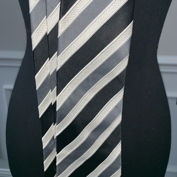 Donald trump suit tie - Picture 2 of 5